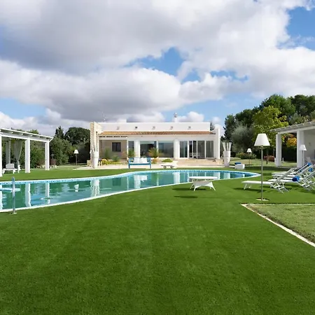 Ych-villa Luci' In Puglia, Vicina Valle Di Itria Villa