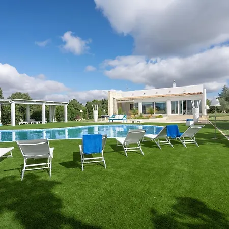 Villa Ych-villa Luci' In Puglia, Vicina Valle Di Itria *
