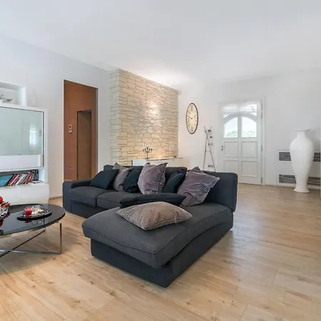 Villa Ych-villa Luci' In Puglia, Vicina Valle Di Itria
