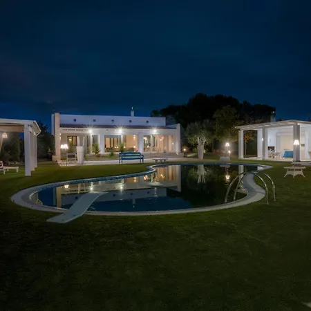 Ych-villa Luci' In Puglia, Vicina Valle Di Itria Villa